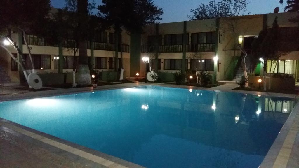 Artemis Yoruk Hotel Памуккале Екстериор снимка